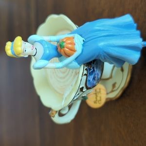 Bradford Exchange Disney teacup figure collection